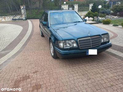 Mercedes-Benz W124 (1984-1993)