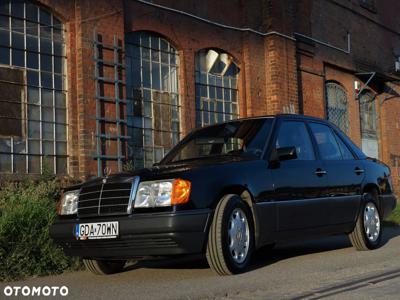 Mercedes-Benz W124 (1984-1993)