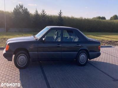 Mercedes-Benz W124 (1984-1993)