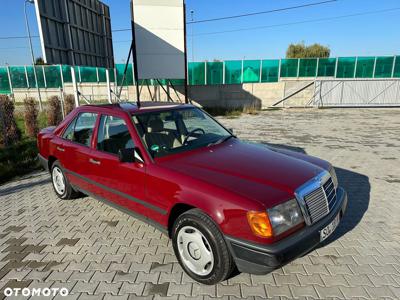 Mercedes-Benz W124 (1984-1993)