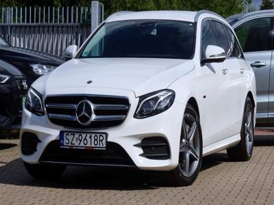 Mercedes Klasa E W213 Kombi Plug-in Facelifting 2.0 E300de 306KM 2020