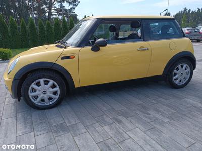 MINI Cooper pepper