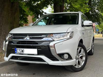 Mitsubishi Outlander PHEV Instyle NAVI +