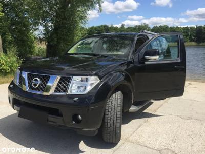 Nissan Pathfinder 2.5 D Platinum