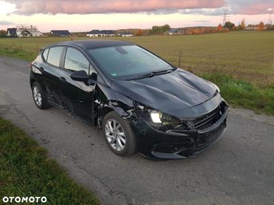 Opel Astra 1.2 Turbo Elegance