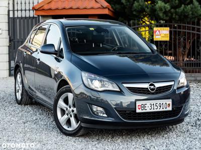 Opel Astra 1.6 Turbo Innovation