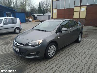 Opel Astra IV 1.4 T Active