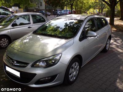 Opel Astra IV 1.4 T Cosmo EU6