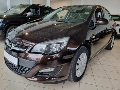 Opel Astra J Sedan 1.4 Twinport ECOTEC 100KM 2015