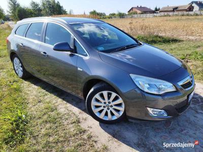 Opel Astra Sports Tourer COSMO 1,4 Turbo 140KM.