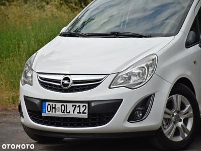 Opel Corsa 1.2 16V Cosmo