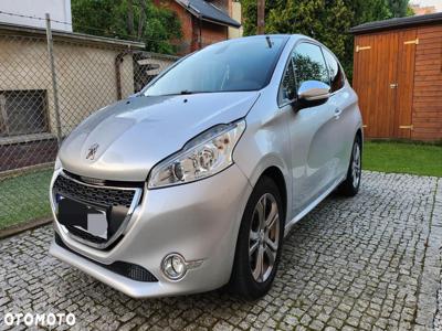 Peugeot 208 1.6 e-HDi Allure STT