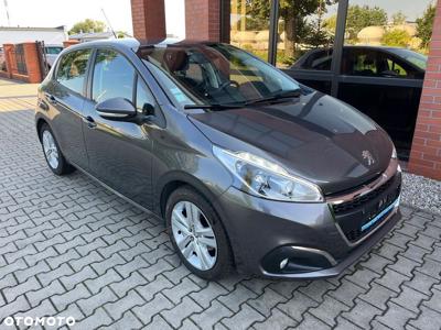 Peugeot 208 PureTech 82 Stop & Start Signature