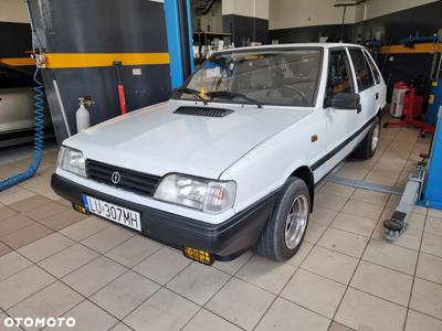 Polonez Caro