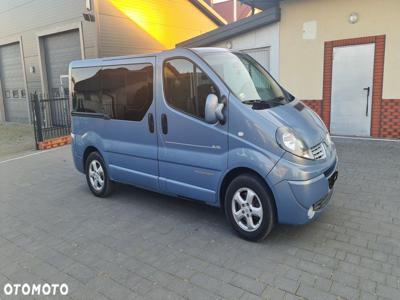 Renault Trafic 2.0 dCi 115 FAP Passenger Black Edition