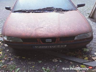 Seat Ibiza rok 2000 poj 1.4 raczej na części