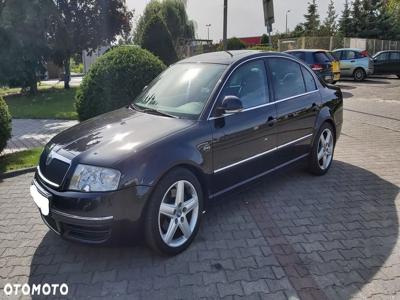 Skoda Superb 2.8 V6 L&K Tiptr