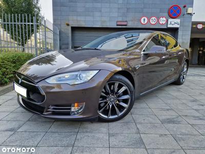 Tesla Model S Performance