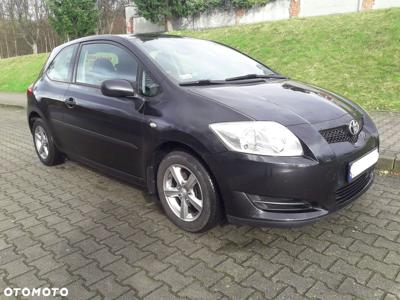 Toyota Auris 1.33 VVT-i Terra