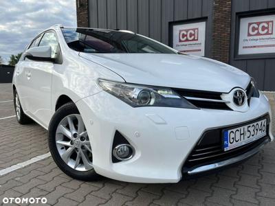 Toyota Auris 1.6 Premium +