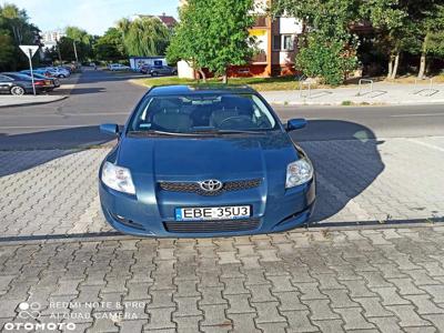 Toyota Auris 1.6 VVT-i Sol