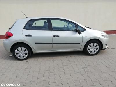 Toyota Auris 1.6 VVT-i Terra