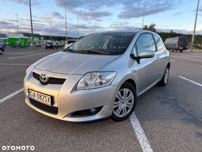 Toyota Auris 2.0 D-4D Sol