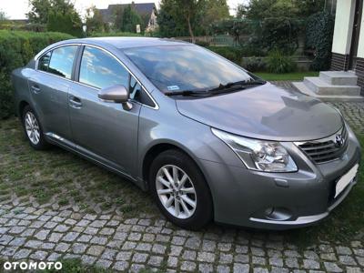 Toyota Avensis 1.6 Luna