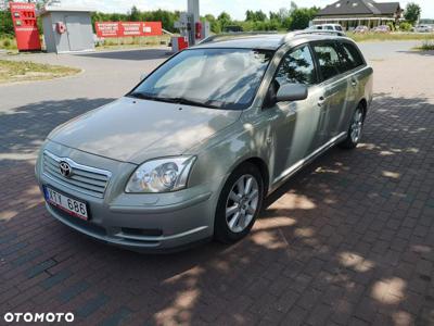 Toyota Avensis 1.8 VVT-i Combi Team