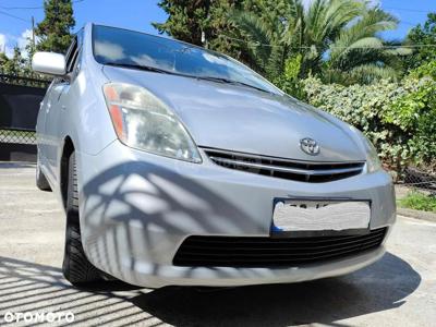 Toyota Prius (Hybrid)