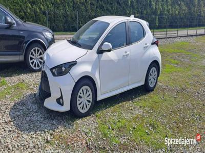 Toyota Yaris Yaris 1.5 VV-iE hybryda Bogata wersja Salom PL…