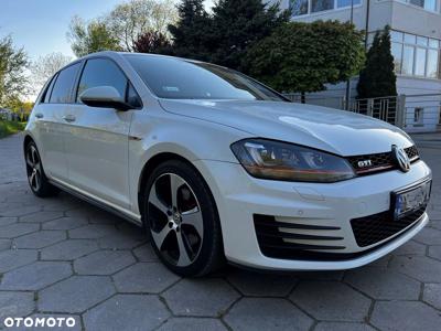 Volkswagen Golf VII 2.0 TSI BMT GTI