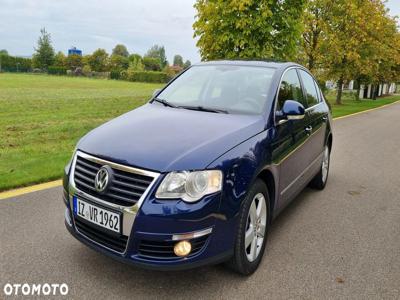 Volkswagen Passat 1.6 FSI Highline