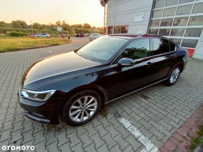 Volkswagen Passat Variant 1.6 TDI (BlueMotion Technology) DSG Trendline