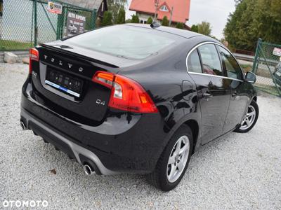 Volvo S60 D4 Drive-E R-Design Summum