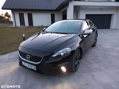 Volvo V40 D2 Drive-E R-Design Momentum