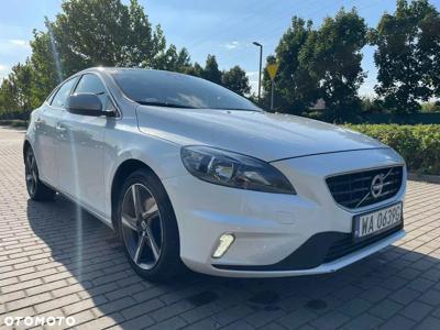 Volvo V40 D2 Drive-E R-Design Momentum