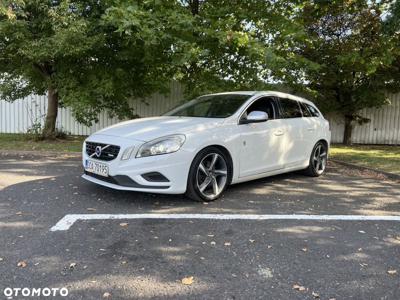 Volvo V60 D2 R-Design