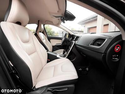 Volvo V60 D3 Geartronic Summum