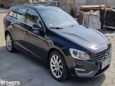 Volvo V60 D4 Drive-E R-Design Summum