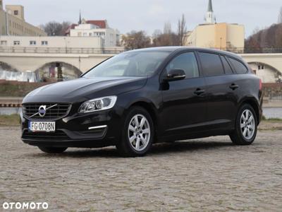 Volvo V60 D4 Geartronic Momentum