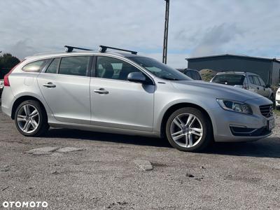 Volvo V60 D6 Plug-In-Hybrid AWD Geartronic Summum