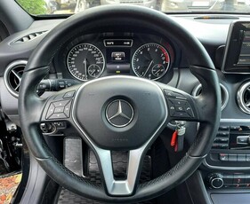 Mercedes A 180 Klimatyzacja, Czujniki parkowania, Podgrzewane fotele,Isofix,Bluetooth