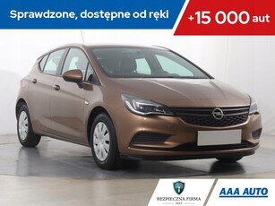 Opel Astra K Hatchback 5d 1.0 Turbo 105KM 2015