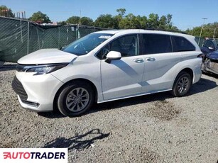 Toyota Sienna 2.0 hybrydowy 2023r. (RIVERVIEW)