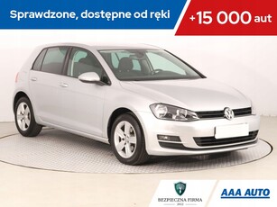 Volkswagen Golf VII Hatchback 3d 1.2 TSI 85KM 2014