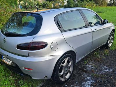 Alfa Romeo 147 benzyna + lpg, uszkodzona.