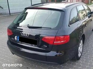 audi a4 kombi 2.0tdi/B8 2010r