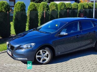 Volvo V40 II