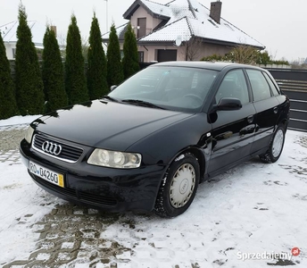 Audi A3 SPORTBACK 1.6 benzyna